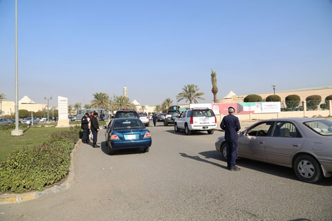 1272 arrested in Sulaibiya fruit market raid - Interior denies 'random deportation of expats'