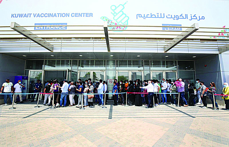 Kuwait races to vaccinate population