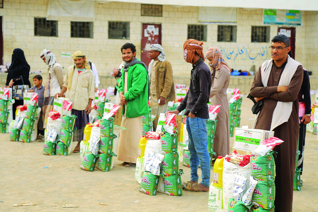Kuwait extends aid to displaced people in Yemen