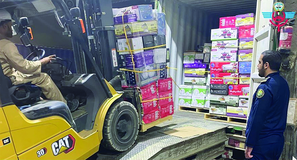 Customs foil attempt to smuggle 14,720 liquor bottles into Kuwait