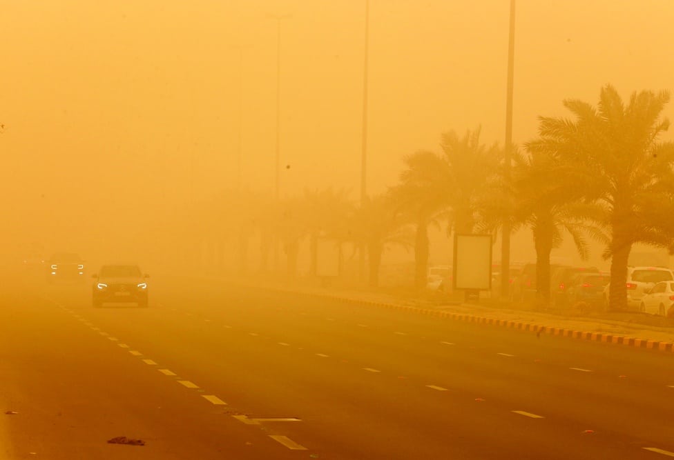 Dust storm blinds Kuwait