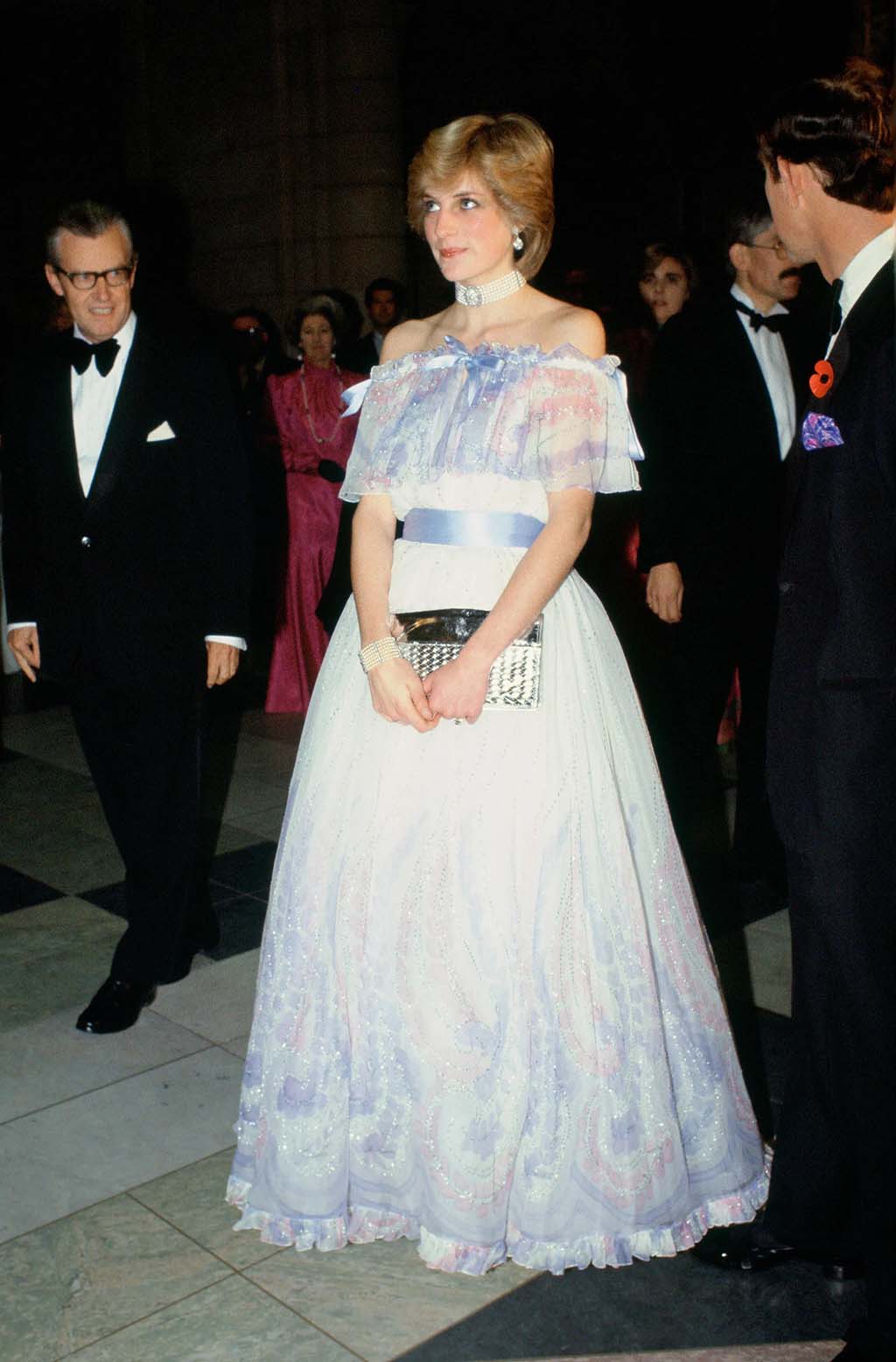 Princess Diana's Greatest fashion moments epitomize royal glamour