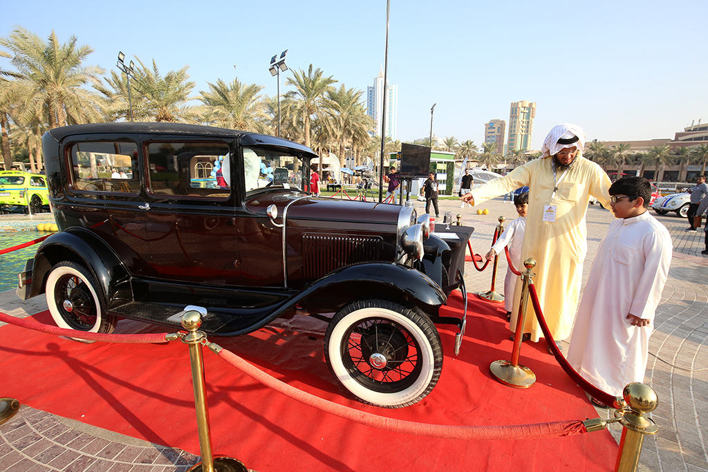 Gulf's largest vintage car exhibition wows visitors