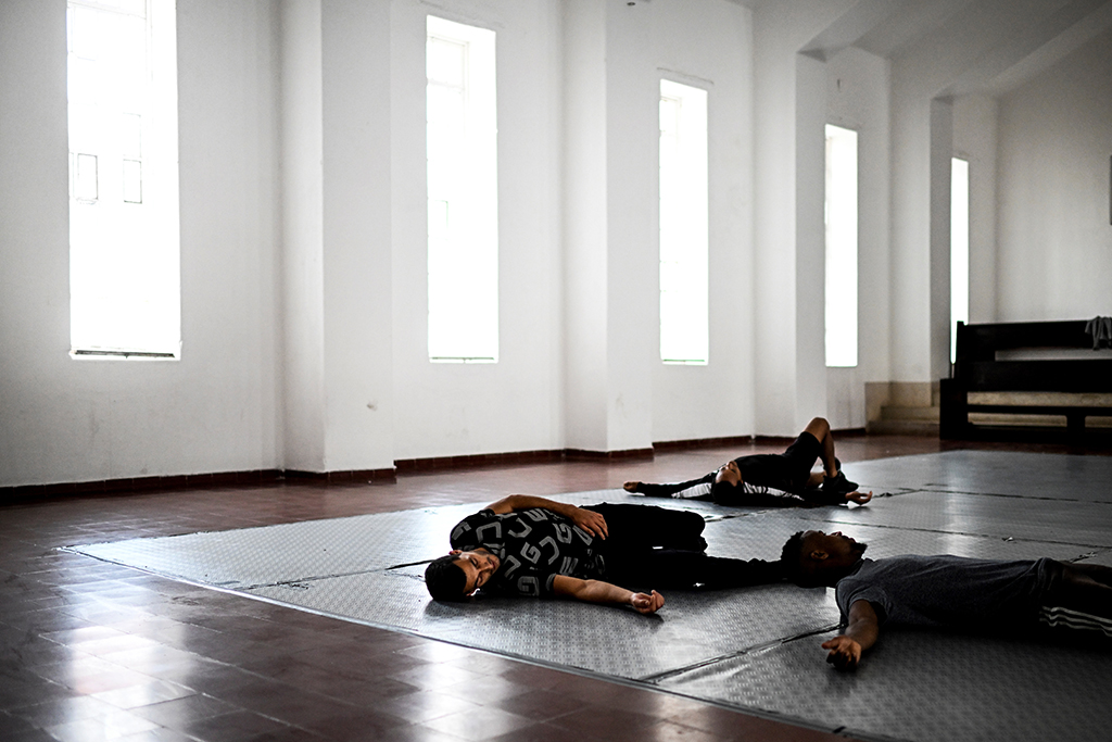 Inmates attend a contemporary dance class at Linho prison.