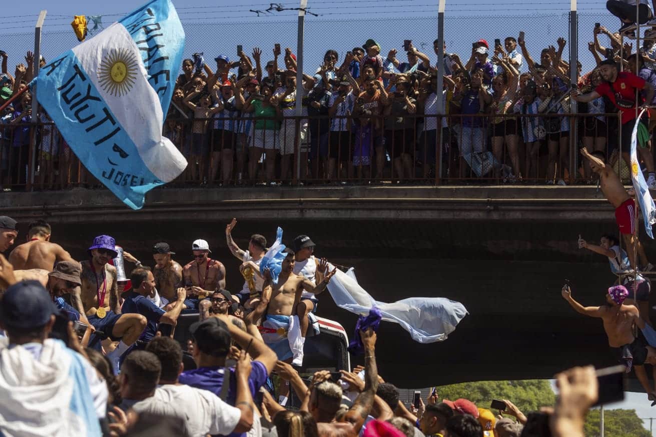 Argentina World Cup winners ditch bus for chopper ride over Buenos Aires
