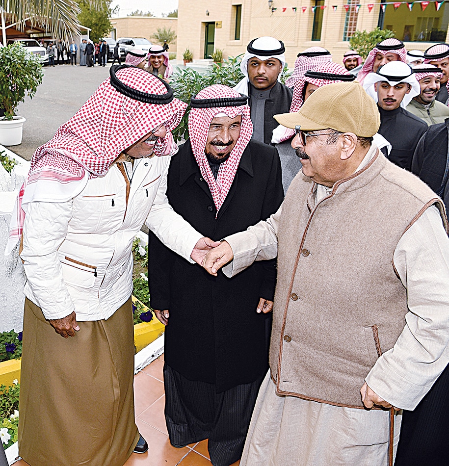 Crown Prince attends luncheon at Azayez farm
