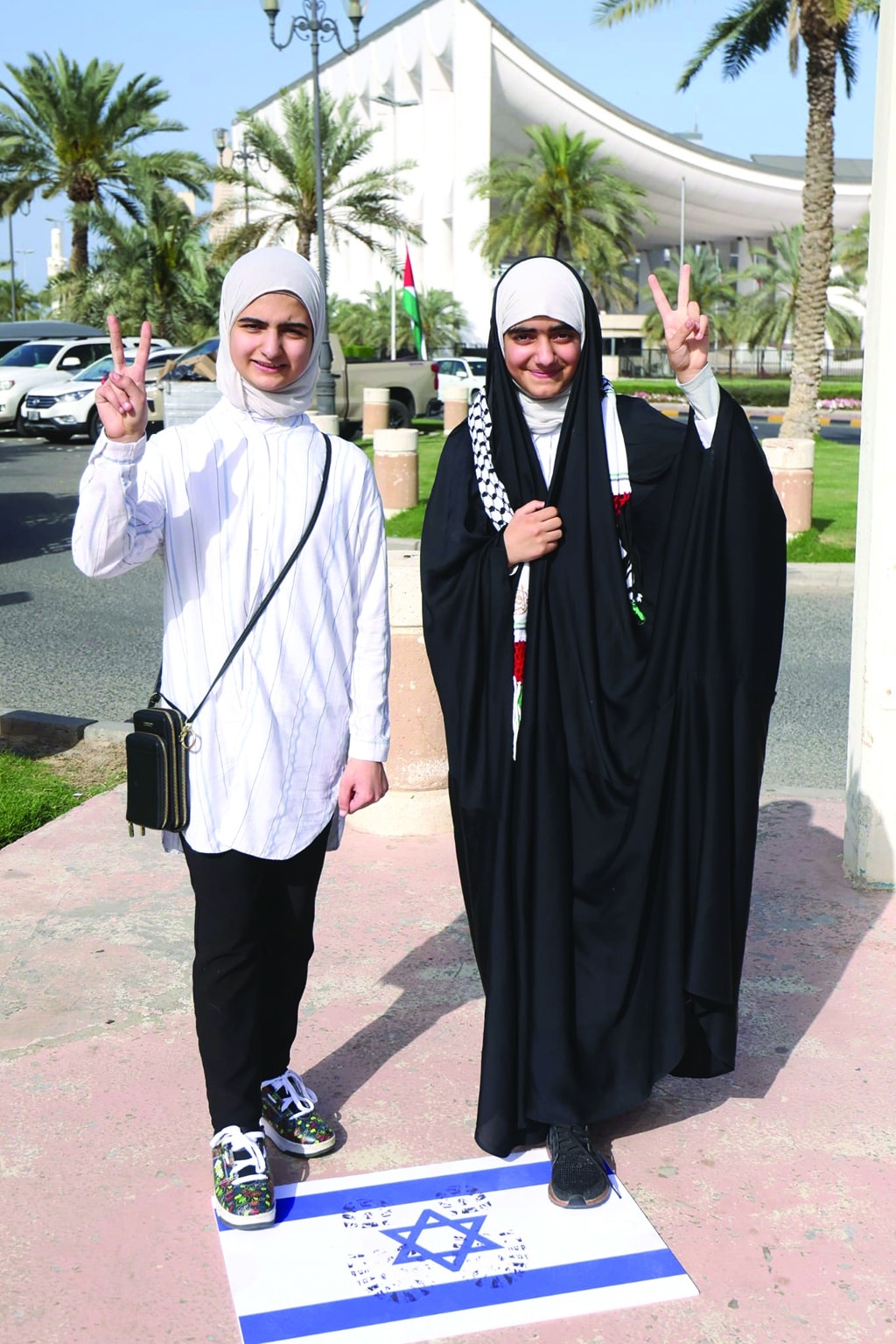 Kuwaitis rally in solidarity with Palestinians