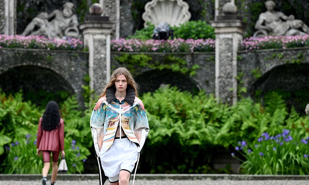 A model walks during the dress rehearsal of the Louis Vuitton Cruise 2024 fashion show in Isola Bella, a small island on Lake Maggiore, near Stresa on May 24, 2023. (Photo by GABRIEL BOUYS / AFP)