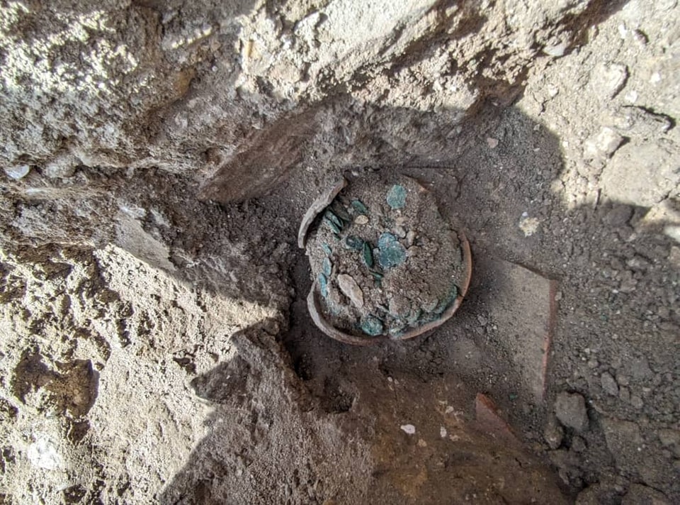 Algeria discovers 1,140 archeological coins dating back to first centuries